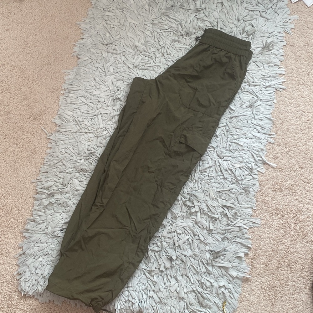 Cargo Pants🔥 - Picture 2 of 6